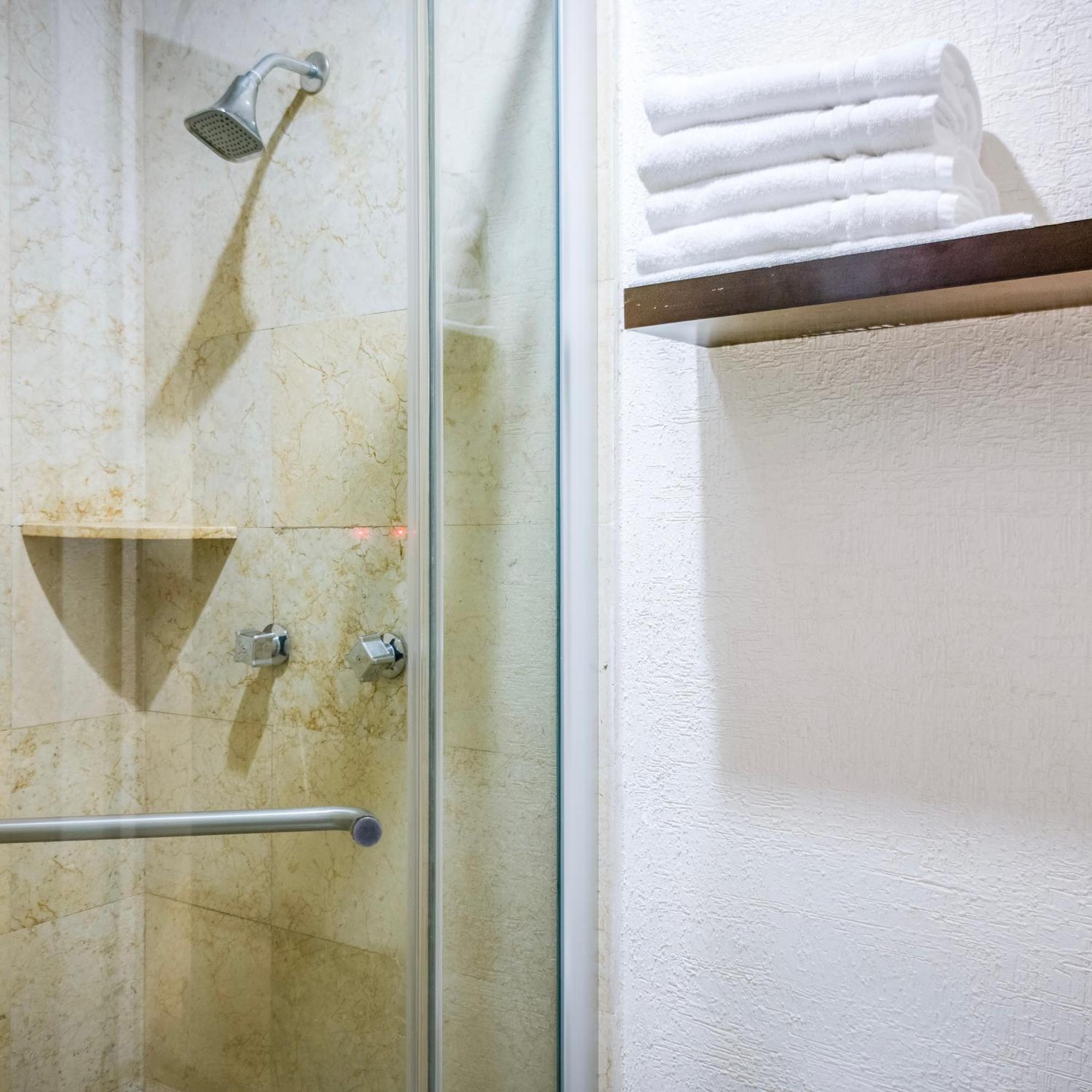 Homesuites Rotarismo 쿨리아칸 외부 사진